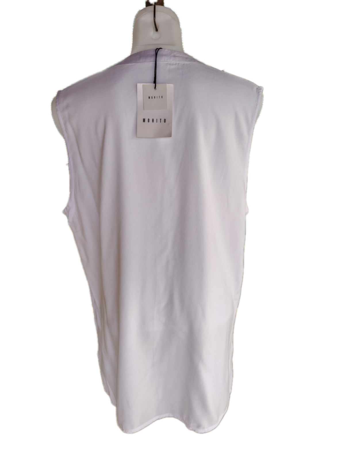 Bluza eleganta fara maneci marimea 46  MOHITO